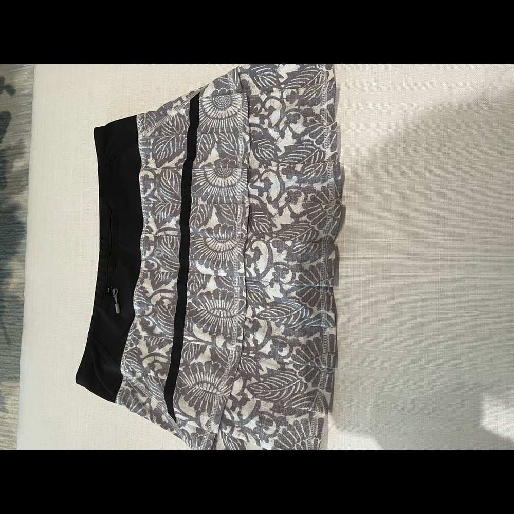 Lulu lemon tennis skirt PRICE DROP